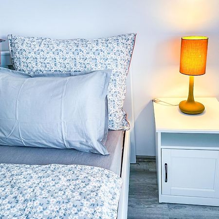 Komfort Home Bursport Bt. Haz Balatonfenyves Eksteriør billede