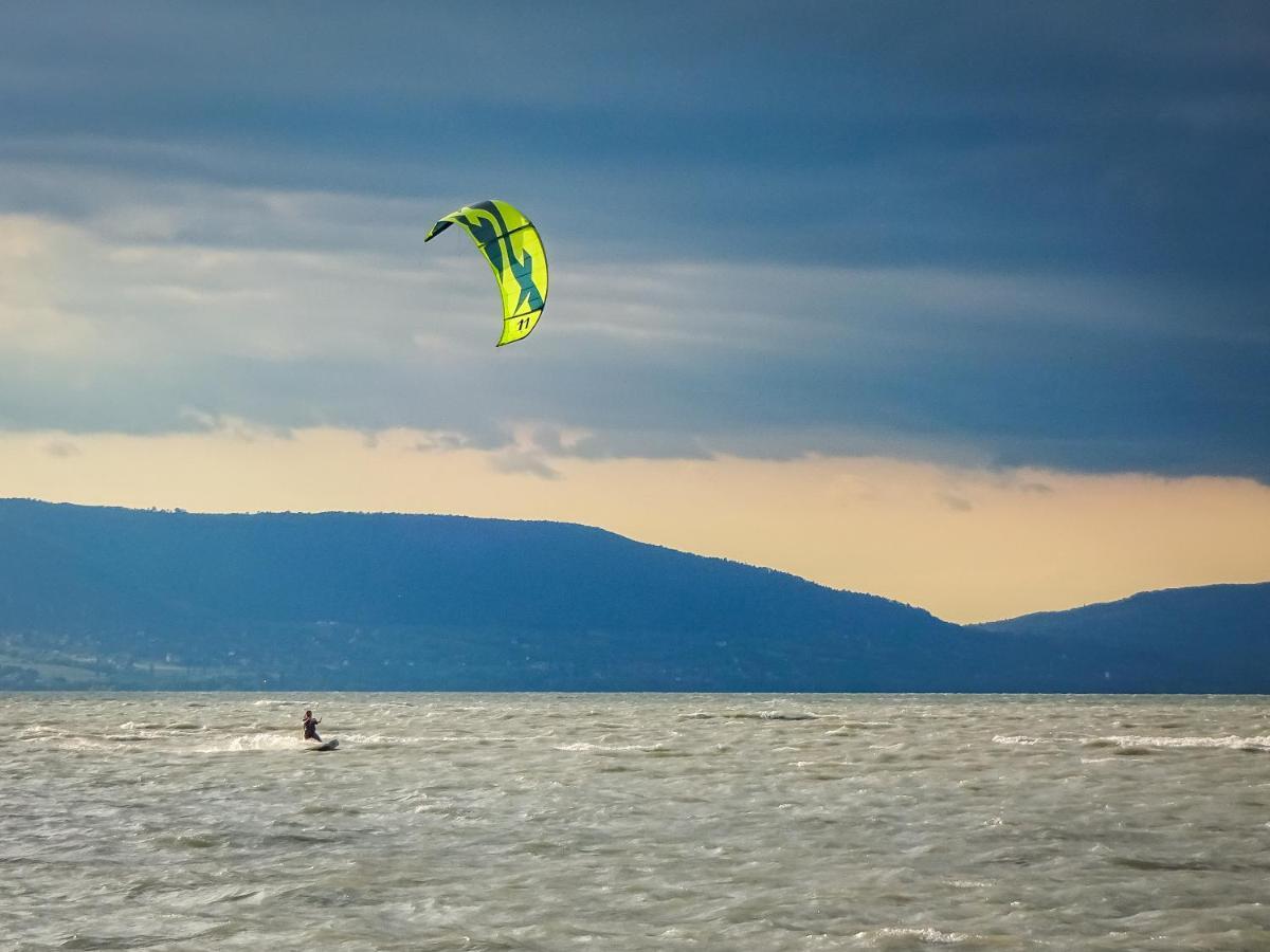 Komfort Home Bursport Bt. Haz Balatonfenyves Eksteriør billede