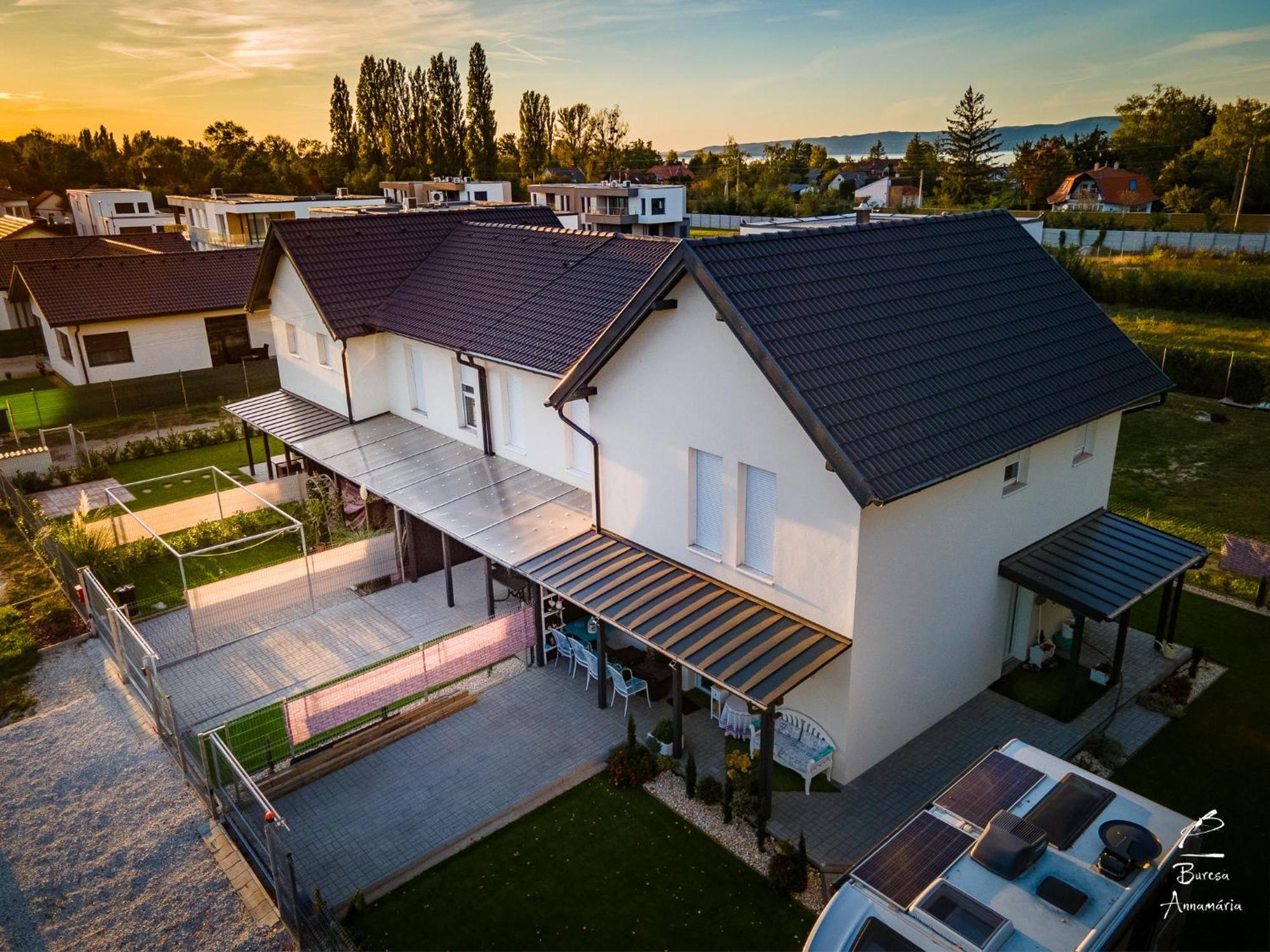 Komfort Home Bursport Bt. Haz Balatonfenyves Eksteriør billede