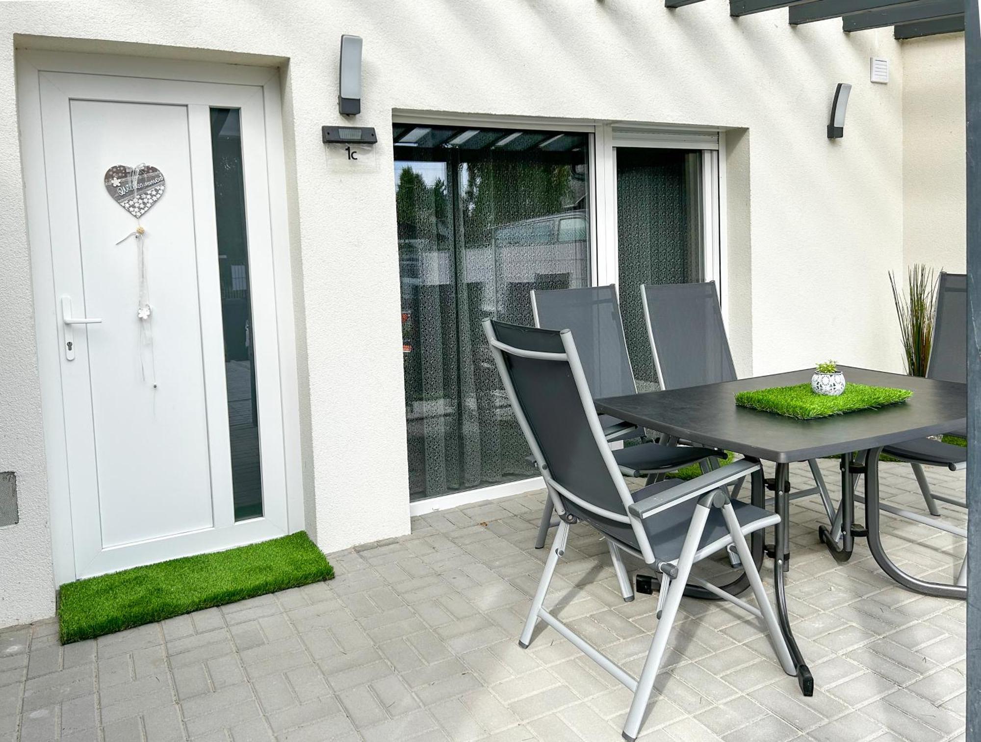 Komfort Home Bursport Bt. Haz Balatonfenyves Eksteriør billede